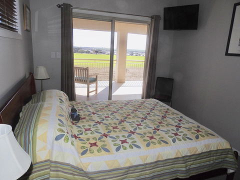 Rezare House Bed & Breakfast - Port Augusta Accommodation 13