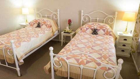 Rezare House Bed & Breakfast - Port Augusta Accommodation 7