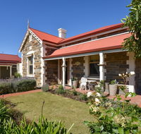 Trafalgar Premium Vintage Suites - Port Augusta Accommodation