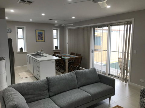 Elandra Holiday Home - Port Augusta Accommodation 5