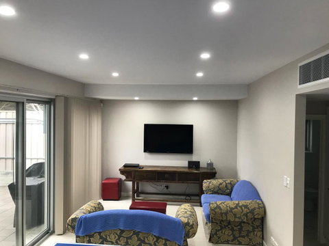Elandra Holiday Home - Port Augusta Accommodation 4