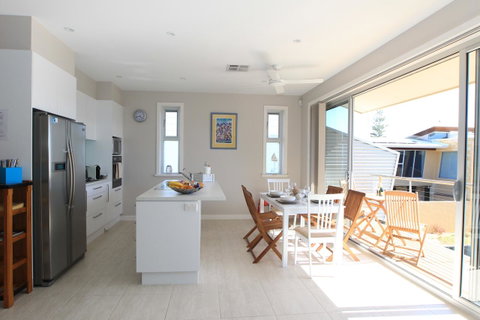 Elandra Holiday Home - Port Augusta Accommodation 8