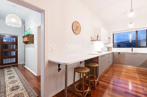 Esto House - Port Augusta Accommodation 14