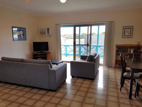 Marion Bay Holiday Villas - Port Augusta Accommodation 1