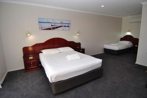 Hilton Beachfront Motel - Port Augusta Accommodation 41