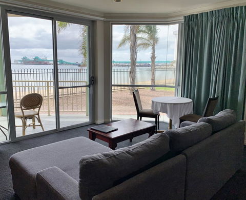 Hilton Beachfront Motel - Port Augusta Accommodation 15