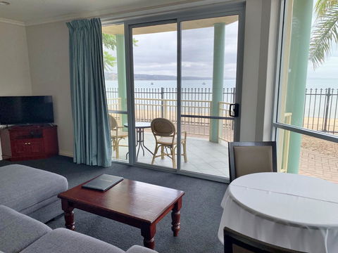 Hilton Beachfront Motel - Port Augusta Accommodation 3