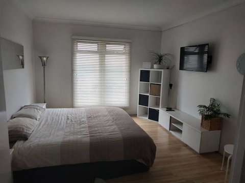 Diamond On Olive - Port Augusta Accommodation 3