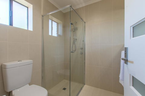 Mick O\'Sheas - Port Augusta Accommodation 24