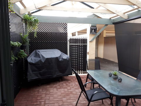 Townhouse On The Marina - Port Augusta Accommodation 5