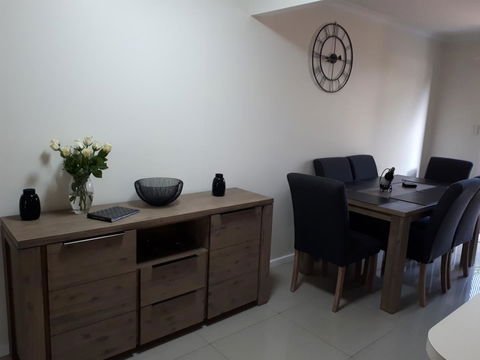 Townhouse On The Marina - Port Augusta Accommodation 2
