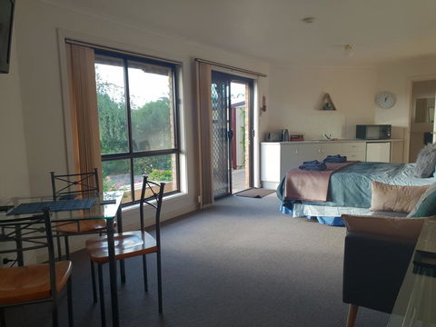 Barossa Valley Studio - Port Augusta Accommodation 13