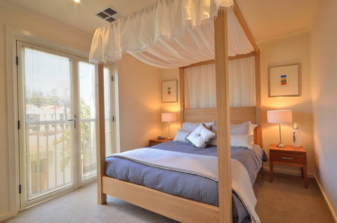 Adelaide Luxury Beach House - Port Augusta Accommodation 35