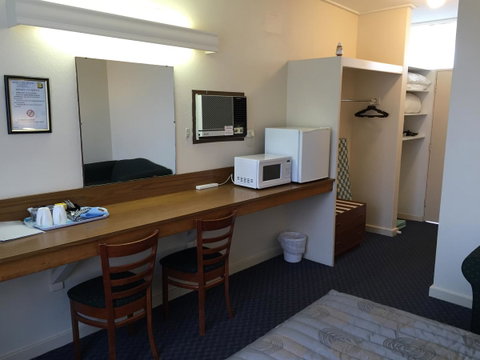 Blue Lake Motel - Port Augusta Accommodation 3
