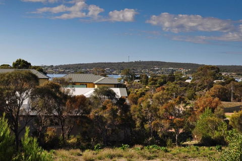 Baywatch - Port Augusta Accommodation 7