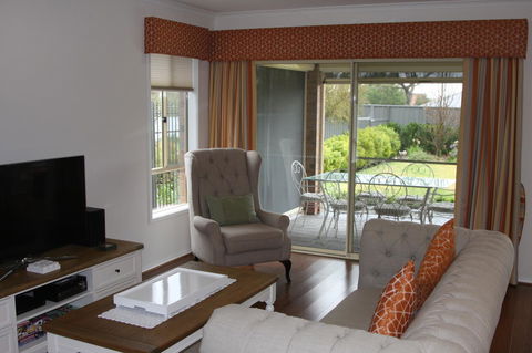 C And C Tanunda - Port Augusta Accommodation 9