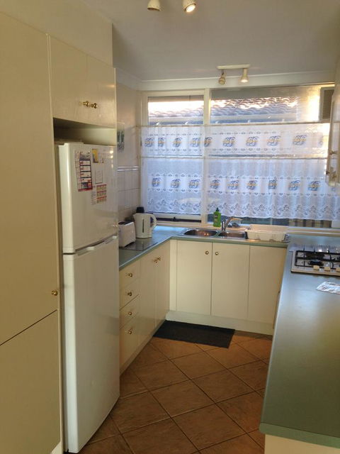 Lakeside - Port Augusta Accommodation 10