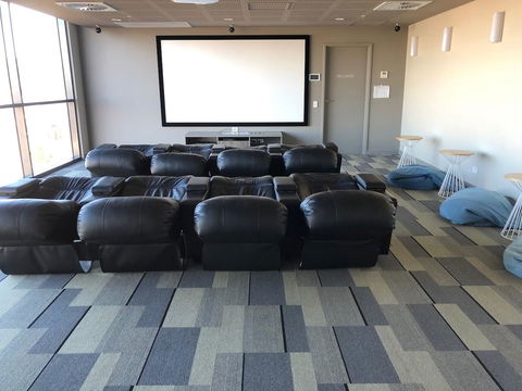 CENTRAL ESCAPE 2 BEDROOM @ ADELAIDE CBD - Port Augusta Accommodation 19