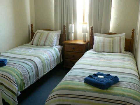 South Esplanade Apartment - Port Augusta Accommodation 0