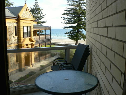 South Esplanade Apartment - Port Augusta Accommodation 6