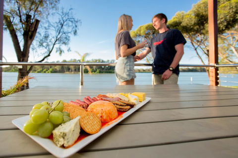 BIG4 Renmark Riverfront Holiday Park - Port Augusta Accommodation 6