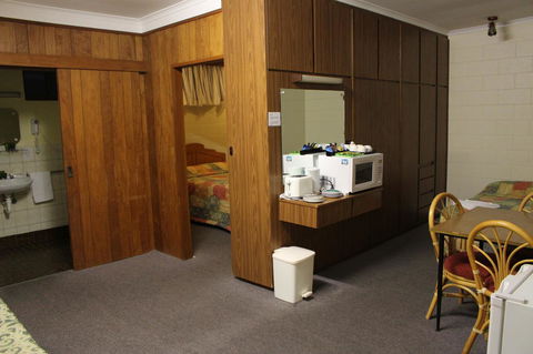 Island Motel Kingscote - Port Augusta Accommodation 9