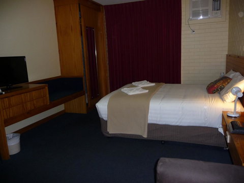 The Wine Vine Hotel - Port Augusta Accommodation 4