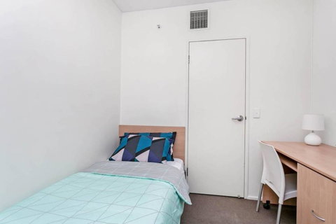 3 Bed North Terrace #42 - Port Augusta Accommodation 10