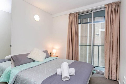 3 Bed North Terrace #42 - Port Augusta Accommodation 1