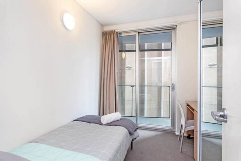 3 Bed North Terrace #42 - Port Augusta Accommodation 12