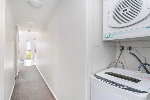 3 Bed North Terrace #42 - Port Augusta Accommodation 7