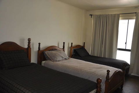 The Club House - Port Augusta Accommodation 3