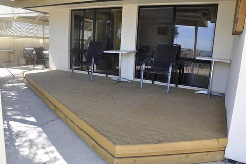 The Club House - Port Augusta Accommodation 0
