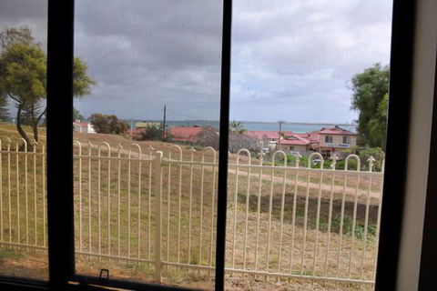 The Club House - Port Augusta Accommodation 2