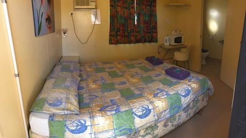 A1Cabins - Port Augusta Accommodation 5