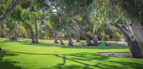 South Shores Trevally Villa 92 - South Shores Normanville - Port Augusta Accommodation 5