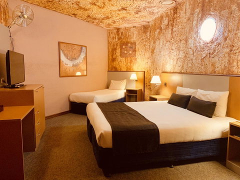 Desert Cave Hotel - Port Augusta Accommodation 23