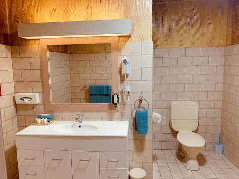 Desert Cave Hotel - Port Augusta Accommodation 8