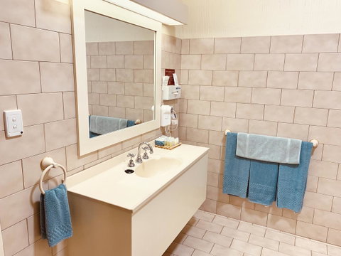 Desert Cave Hotel - Port Augusta Accommodation 21