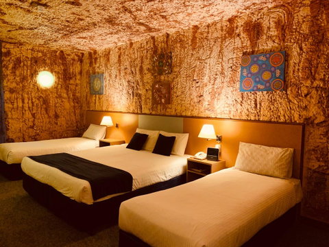 Desert Cave Hotel - Port Augusta Accommodation 33