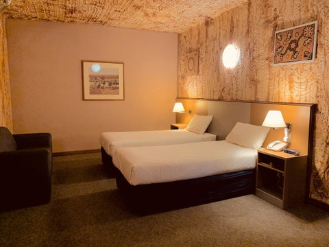 Desert Cave Hotel - Port Augusta Accommodation 7