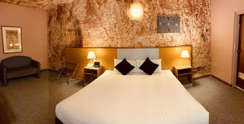 Desert Cave Hotel - Port Augusta Accommodation 2