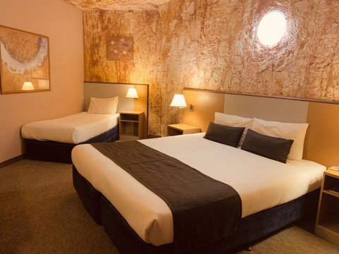 Desert Cave Hotel - Port Augusta Accommodation 24