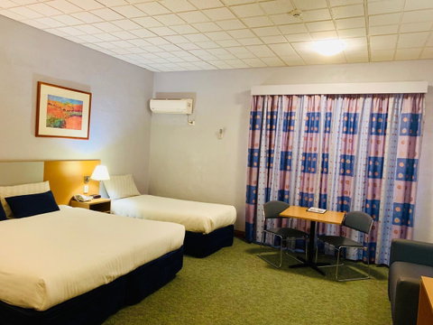 Desert Cave Hotel - Port Augusta Accommodation 32
