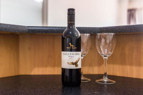 Executive 3 Bedroom Apartment + Internet + Parking - Port Augusta Accommodation 27