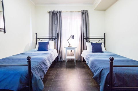 Executive 3 Bedroom Apartment + Internet + Parking - Port Augusta Accommodation 8