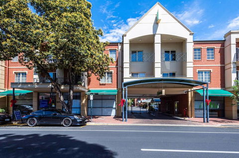 Executive 3 Bedroom Apartment + Internet + Parking - Port Augusta Accommodation 23
