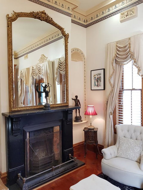 Grand Bluestone Mansion - Port Augusta Accommodation 5