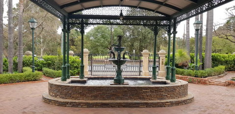 Grand Bluestone Mansion - Port Augusta Accommodation 22