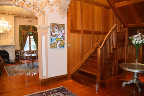 Grand Bluestone Mansion - Port Augusta Accommodation 12
